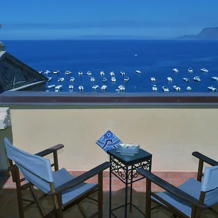 Hotell La Locandiera *